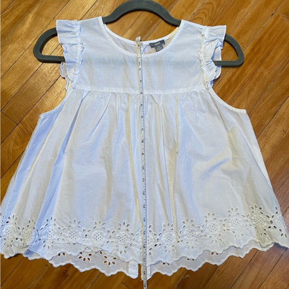Sleeveless Eyelet Top - Picture 5 of 10